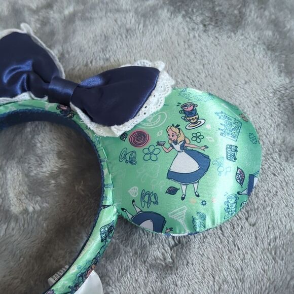 Disney Parks Epcot United Kingdom Alice In Wonderland Minnie Mouse Ears Headband - Picture 6 of 8